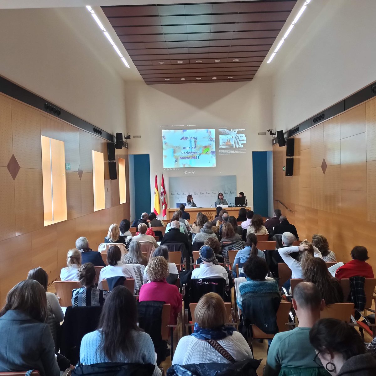 Iniciamos la IV Jornada del paciente activo <a href="/sacyl/">Sacyl</a> <a href="/Bpso_Host_CyL/">BPSO_HOST_CastillayLeón</a> Gracias por venir!