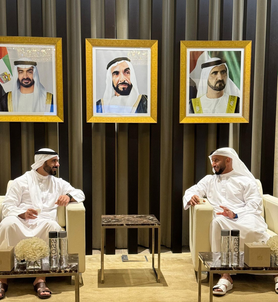 خلال اجتماعه مع رئيس المكتب الوطني للإعلام في الإمارات الشيخ عبدالله آل حامد ضمن مؤتمر (الكونغرس العالمي للإعلام) بأبوظبي

- مدير عام مؤسسة (الإنتاج البرامجي المشترك) الشيخ مبارك فهد جابر الأحمد الصباح: نؤكد أهمية المؤتمر في التعرف على التطورات الإعلامية لا سيما في التكنولوجيا