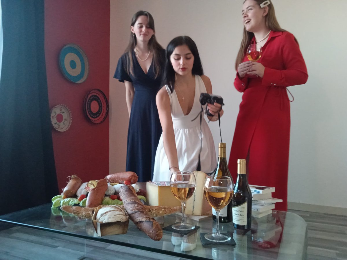 Bientôt 1 an.  🥹🌋🎀