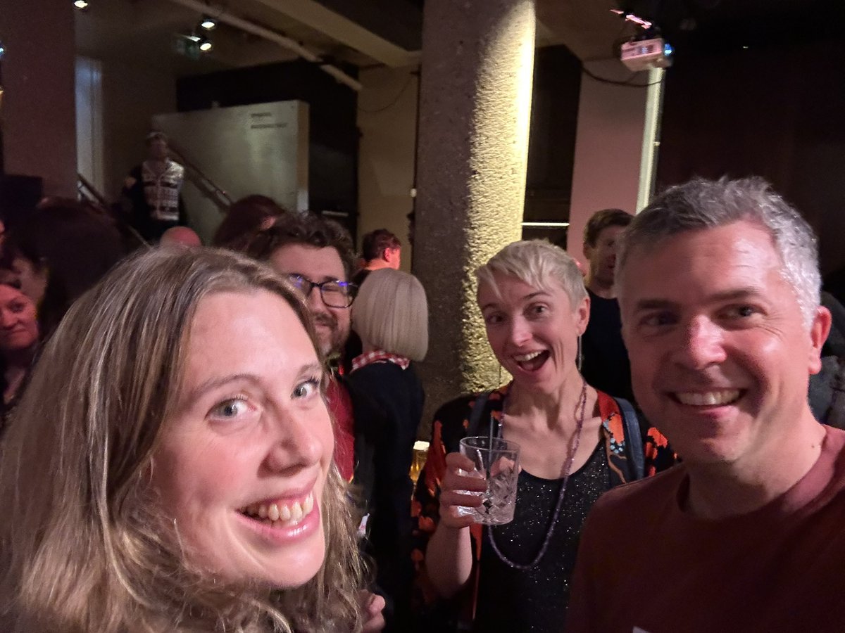 thisalitaylor's tweet image. What a thrill to see the Royal Court bar packed to the rafters with writers last night. Great vibe. Great chance to see so many friends. Thank you @WAPtheatre @VinayPatel @mrdavebyrne @royalcourt #playwrights #playwrightschristmasparty