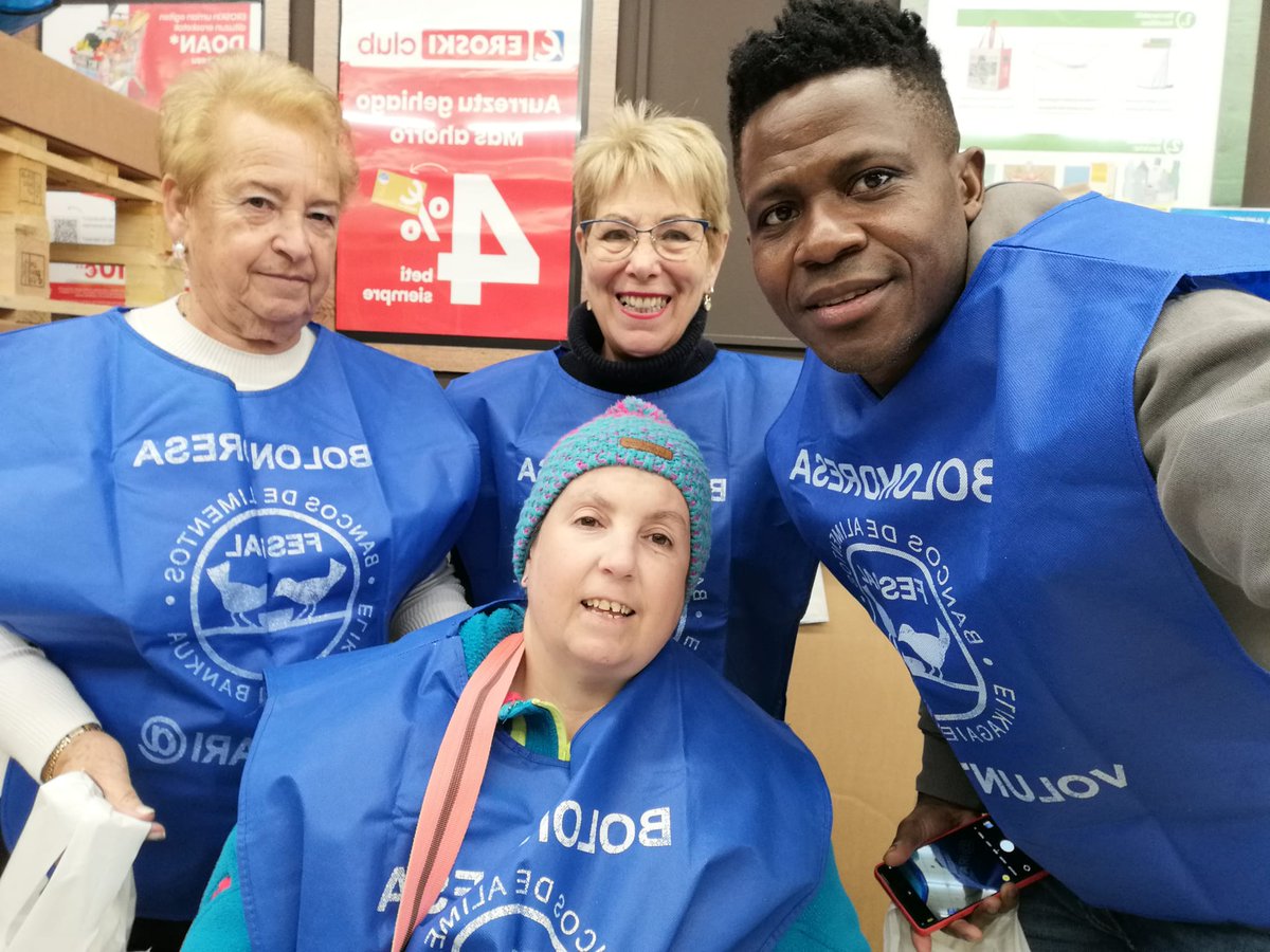 Como todos los años colaboramos como voluntarios/as en el Banco de Alimentos de Bizkaia.
<a href="/Bizbancali/">Banco Alimentos Bizkaia</a>