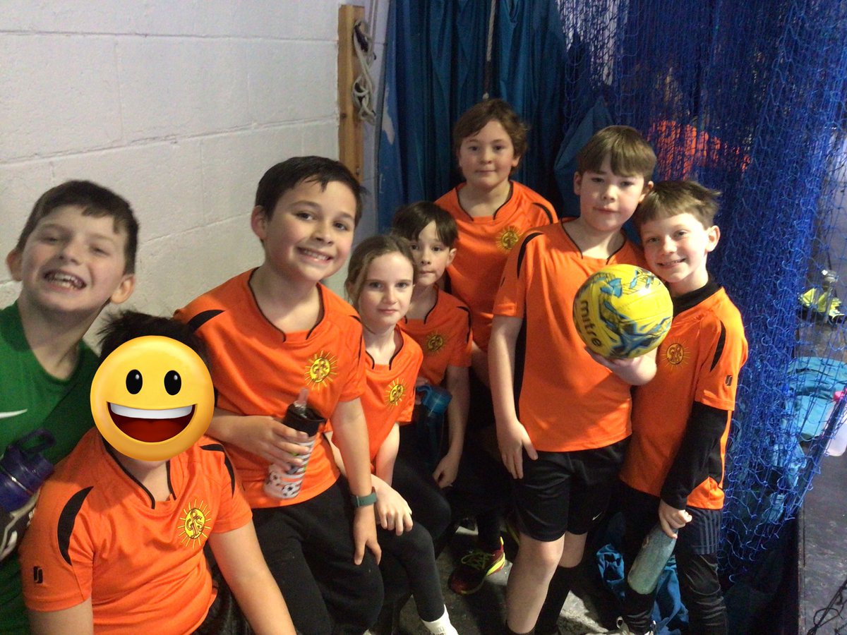 wellbeingGayton's tweet photo. A great morning playing Futsal with many other primary schools…Well Done Gayton Y5 for some superb football and team spirit. Pleasure to be part of this event. Thanks to Barry for coaching and to all involved in organising . ⚽️👏 @GaytonPrimary @WirralSG @TRFCCommunity https://t.co/fKC9uM16Ga