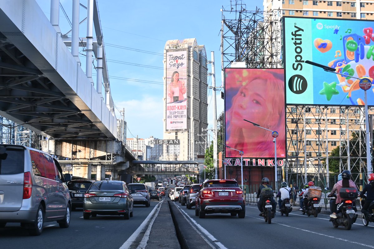 aespaMYPH's tweet photo. [🫶]

To celebrate aespa's 4th year anniversary, we have gifted girls a LED AD at Guadalupe EDSA, Metro Manila.

The LED AD showcased their visuals for the whole day, and it was definitely awesome seeing them on the big screen!

#aespa #에스파 #aespaPH #aespaMYPH 
@aespa_official https://t.co/UamJCaA27M