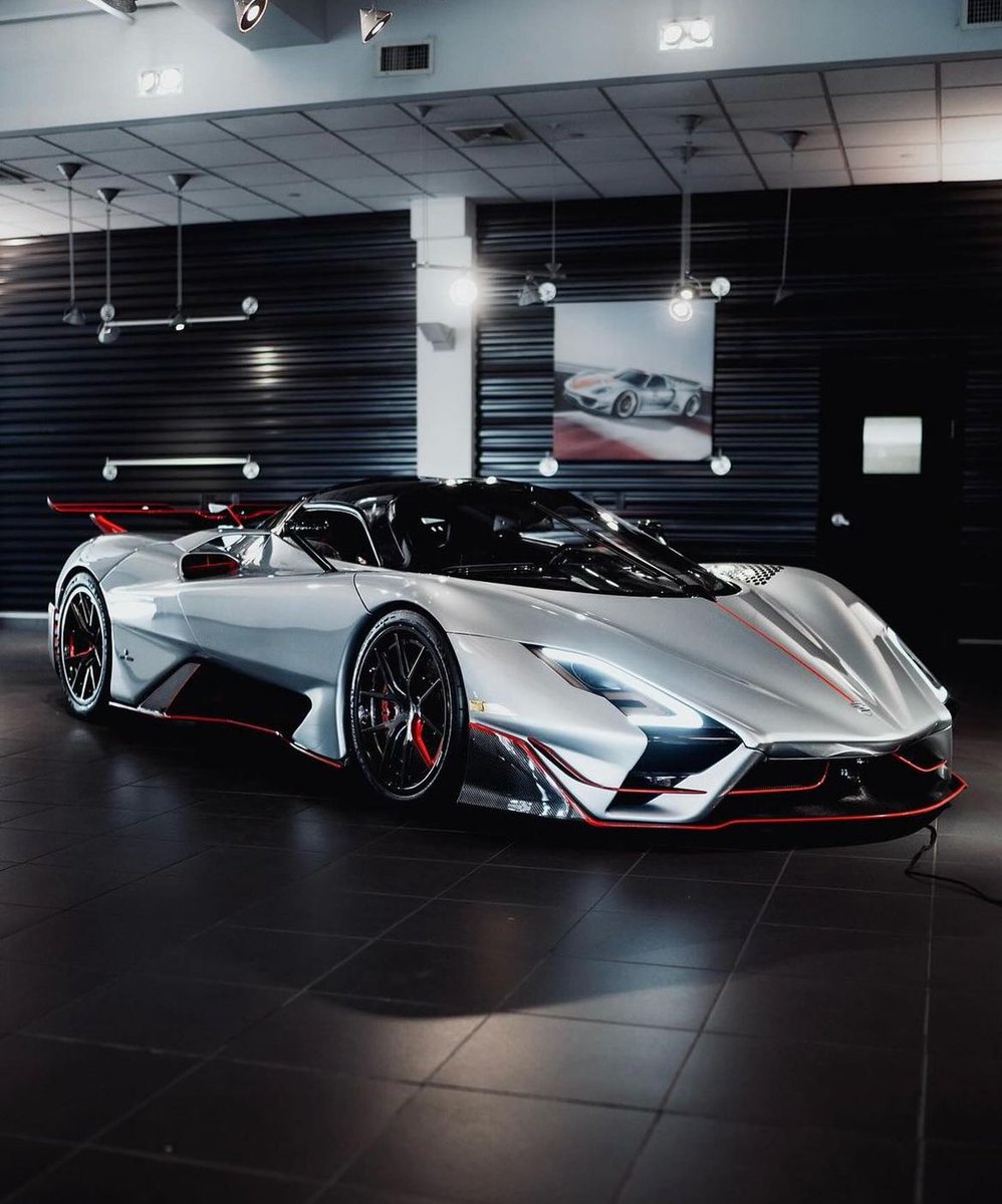 SSC Tuatara Striker 💎 (1 of 100)