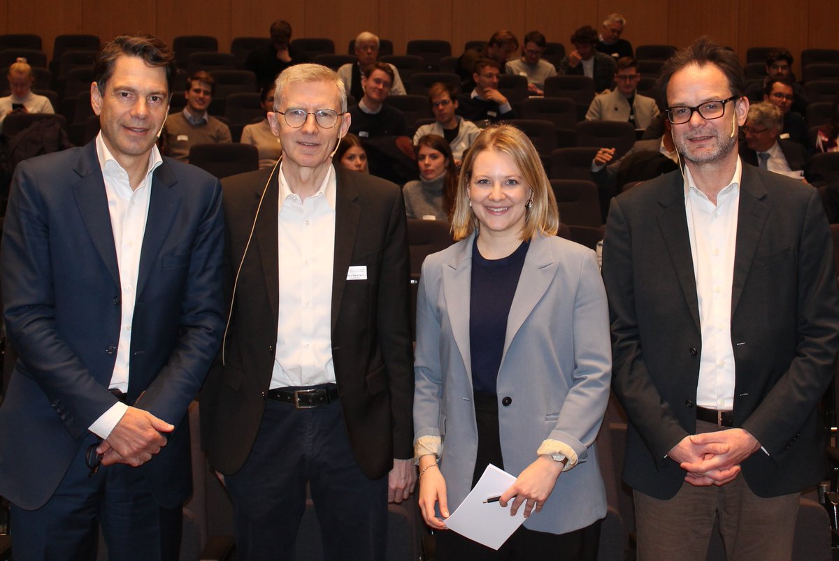KOF (@kofeth) on Twitter photo Beim KOF Wirtschaftsforum diskutierten <a href="/StefanBrupbach1/">Stefan Brupbacher</a> (Swissmem), <a href="/BennoKeller/">Benno Keller</a> (Switzerland Global Enterprise), <a href="/hans_gersbach/">Hans Gersbach</a> (KOF) und Sina Freiermuth (SRF) über die aktuelle geopolitische Lage🌎🇺🇸🇨🇳🇩🇪🇨🇭. Hier geht es zum Veranstaltungsbericht: kof.ethz.ch/news-und-veran… Beim KOF Wirtschaftsforum diskutierten <a href="/StefanBrupbach1/">Stefan Brupbacher</a> (Swissmem), <a href="/BennoKeller/">Benno Keller</a> (Switzerland Global Enterprise), <a href="/hans_gersbach/">Hans Gersbach</a> (KOF) und Sina Freiermuth (SRF) über die aktuelle geopolitische Lage🌎🇺🇸🇨🇳🇩🇪🇨🇭. Hier geht es zum Veranstaltungsbericht: kof.ethz.ch/news-und-veran…