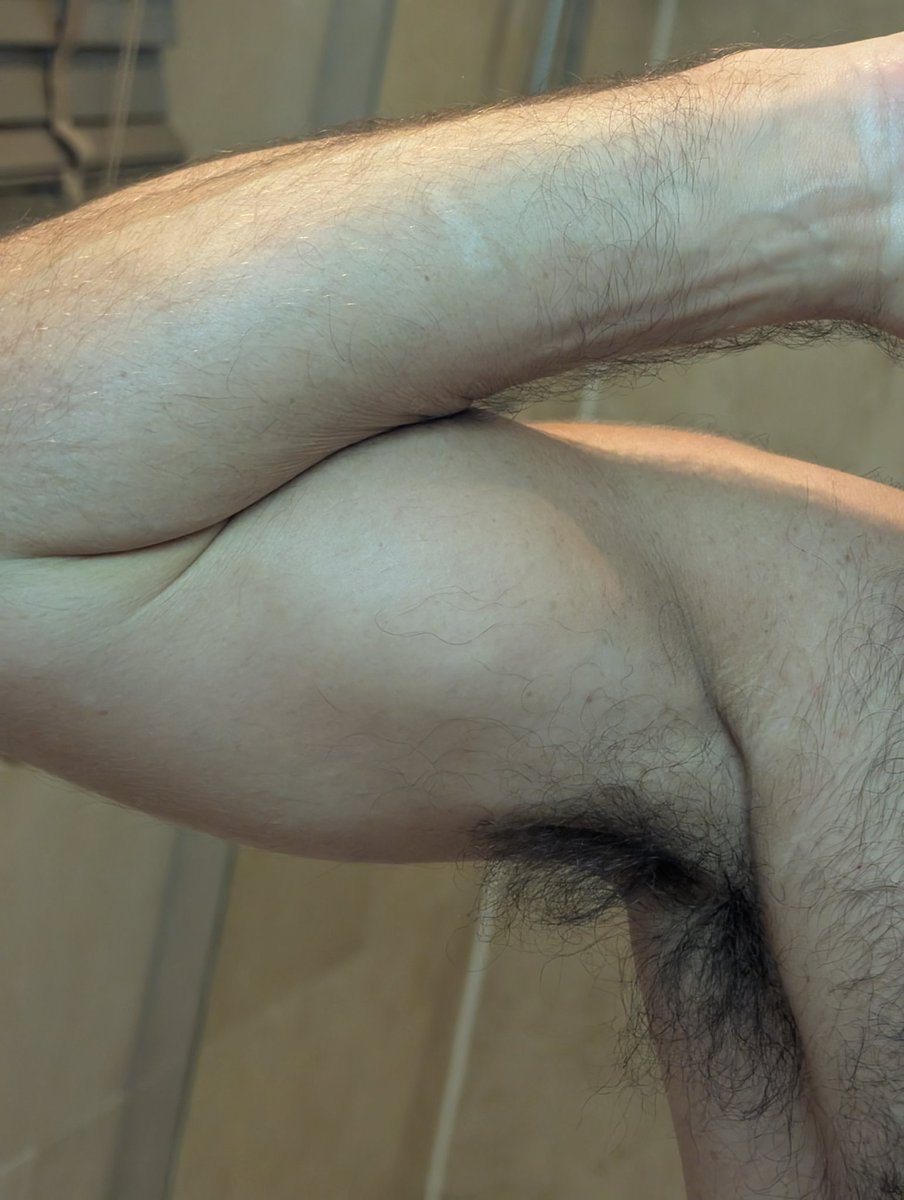 MasterDadFindom's tweet photo. You don't deserve to see this but I do deserve the contents of your bank account

#finsub #findom #feet #cashmaster #cashpig #drain #daddydom #twink https://t.co/CxPZVLizy6