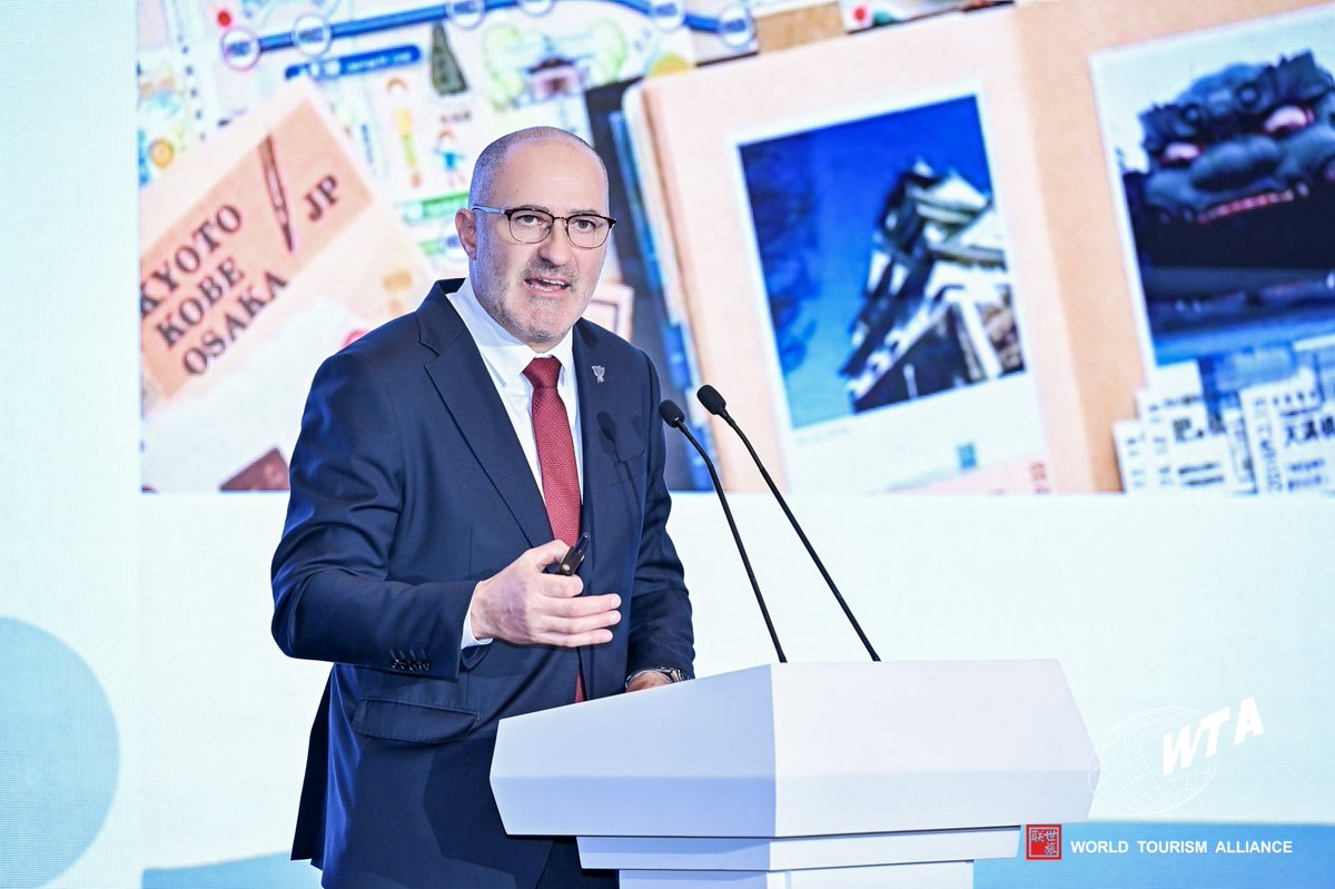 wtasocials's tweet photo. 【Insights & Inspirations】

The "WTA·Xianghu Dialogue 2024" was successfully held in Sanya, Hainan, China.

Mr. Jean-Charles Alin FORTOUL, CEO of APAC Resorts, Club Med, highlighted that as a pioneer in offering joyful and liberating vacation experiences for families worldwide, Club Med is eager to collaborate with industry partners to drive innovation and growth in global tourism.

More Info: https://t.co/2EJD0zgHpB

#WTAEvent #WTAXianghuDialogue #GlobalTourism #TourismInnovation