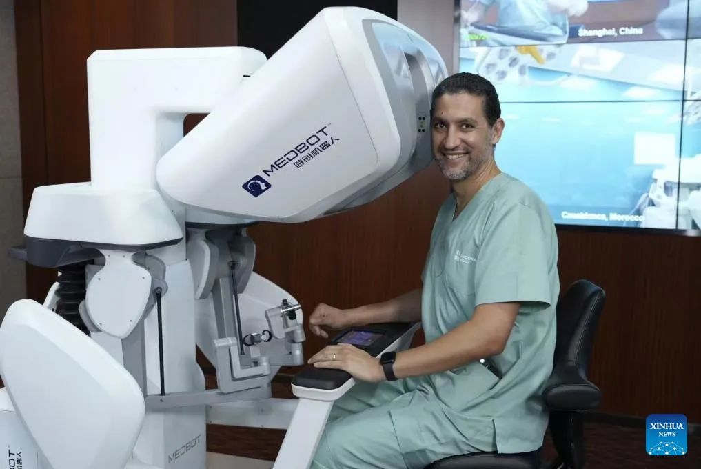 DongguanZ's tweet photo. Using a Chinese-made robot, a French surgeon has made a significant medical advancement by performing a remote prostate cancer surgery for a patient in Morocco, who was 12,000 kilometers away. https://t.co/OILKCXPNML
