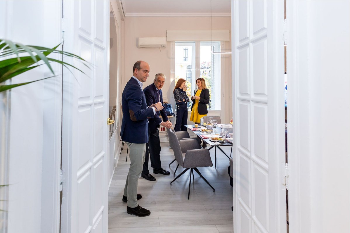ManuelLavinGFT's tweet photo. ⭐Un auténtico honor celebrar la excelencia en todos los ámbitos empresariales de Madrid, deliberando como jurado de los #PremiosExcelentes de @MadridExcelente. 

🎖️ ¡Enhorabuena a las 9 empresas que muy pronto representarán la excelencia en la @ComunidadMadrid! https://t.co/eRDmpYU06V