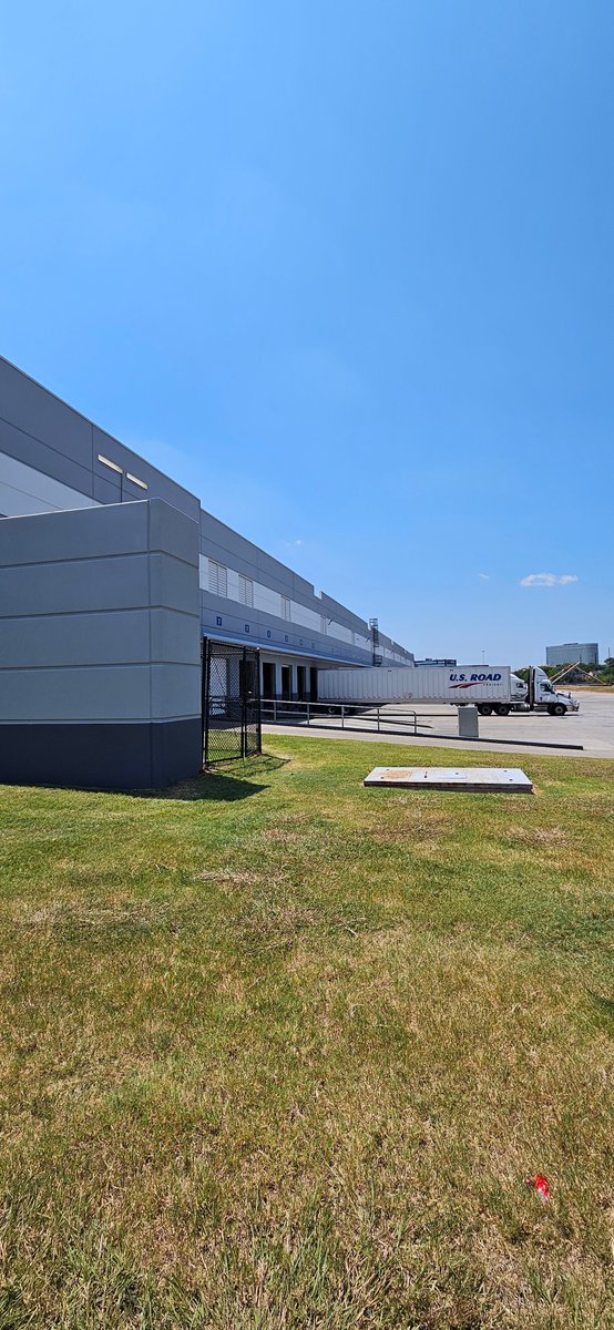 KwikpacLtd's tweet photo. 🚚✨ Kwikpac USA Update: Exciting News from Texas! ✨🚚
We’re thrilled to see a fresh shipment of KwikStrap PET strapping arriving at our facility.
https://t.co/MJx4GYgGnh
#KwikStrap #CustomerFirst #TexasShipment #StrappingSolutions #ExcitingUpdates #packaging #strapping https://t.co/yT6WRD1qtX