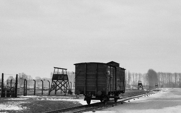 KrakowTOP's tweet image. 🕯️ Planning a visit to Auschwitz-Birkenau on short notice? Last-minute tours offer an opportunity to experience this significant  site with ease. #KrakowTOP #AuschwitzTour