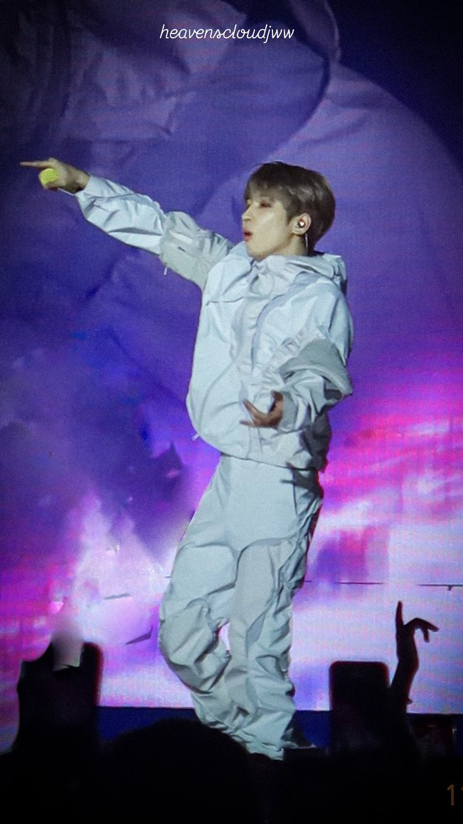 heavenscloudjww's tweet photo. wonwoo

#SEVENTEEN_RIGHT_HERE #SEVENTEEN #SEVENTEEN_RIGHT_HERE_IN_LA https://t.co/rZduieoRZx