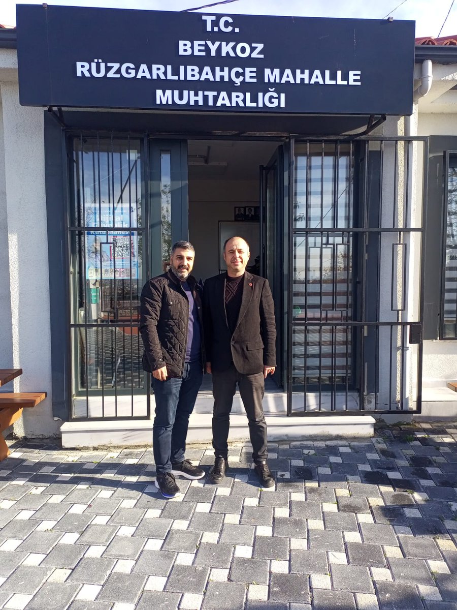 İBB Beykoz koordinatörlüğü olarak 
Rüzgarlıbahçe Muhtarı Sn. İrfan Mardin' i ziyaret ettik .Rüzgarlıbahçe mahallesiyle ilgili sorun ve çözümler üzerine sohbet gerçekleştirdik 
Misafir perverliğinden dolayı
Muhtarımıza Teşekkür ederiz.
#Beykozçokgüzelolacak 
#Herşeyçokgüzelolacak