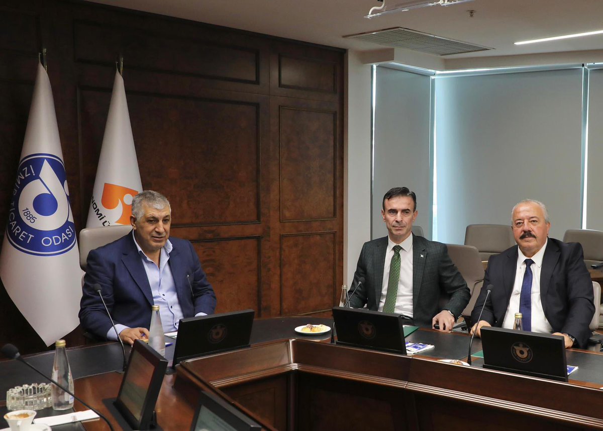 sahingroup's tweet image. Dikili TDİOSB Yönetim Kurulu Toplantısı, Yönetim Kurulu Başkanımız Mehmet Şahin ÇAKAN Başkanlığında gerçekleşti. Toplantıya, Yönetim Kurulu Başkan Vekilimiz Ateş İlyas DEMİRKALKAN, Dikili Kaymakamı ve Yönetim Kurulu Üyemiz Cevat GÜN ile Yönetim Kurulu Üyemiz Ercan KORKMAZ katıldı