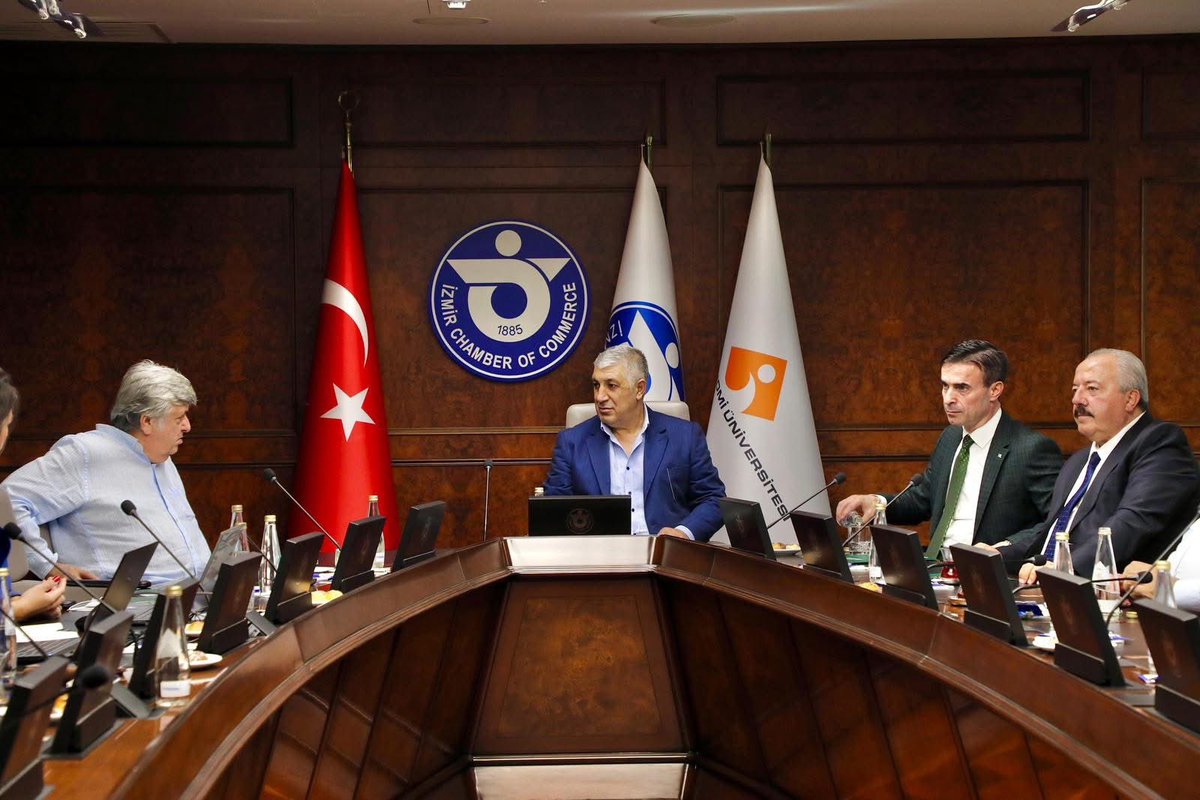 sahingroup's tweet image. Dikili TDİOSB Yönetim Kurulu Toplantısı, Yönetim Kurulu Başkanımız Mehmet Şahin ÇAKAN Başkanlığında gerçekleşti. Toplantıya, Yönetim Kurulu Başkan Vekilimiz Ateş İlyas DEMİRKALKAN, Dikili Kaymakamı ve Yönetim Kurulu Üyemiz Cevat GÜN ile Yönetim Kurulu Üyemiz Ercan KORKMAZ katıldı