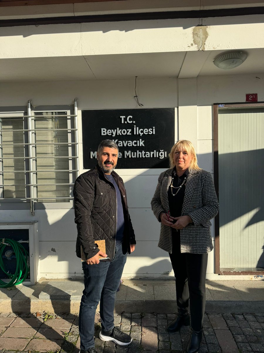 İBB Beykoz koordinatörlüğü olarak 
Kavacık Muhtarı Sn. Yasemin Şahin' i ziyaret ettik .Kavacık  mahallesiyle ilgili sorun ve çözümler üzerine sohbet gerçekleştirdik 
Misafir perverliğinden dolayı
Muhtarımıza Teşekkür ederiz
#Beykozçokgüzelolacak
#Herşeyçokgüzelolacak