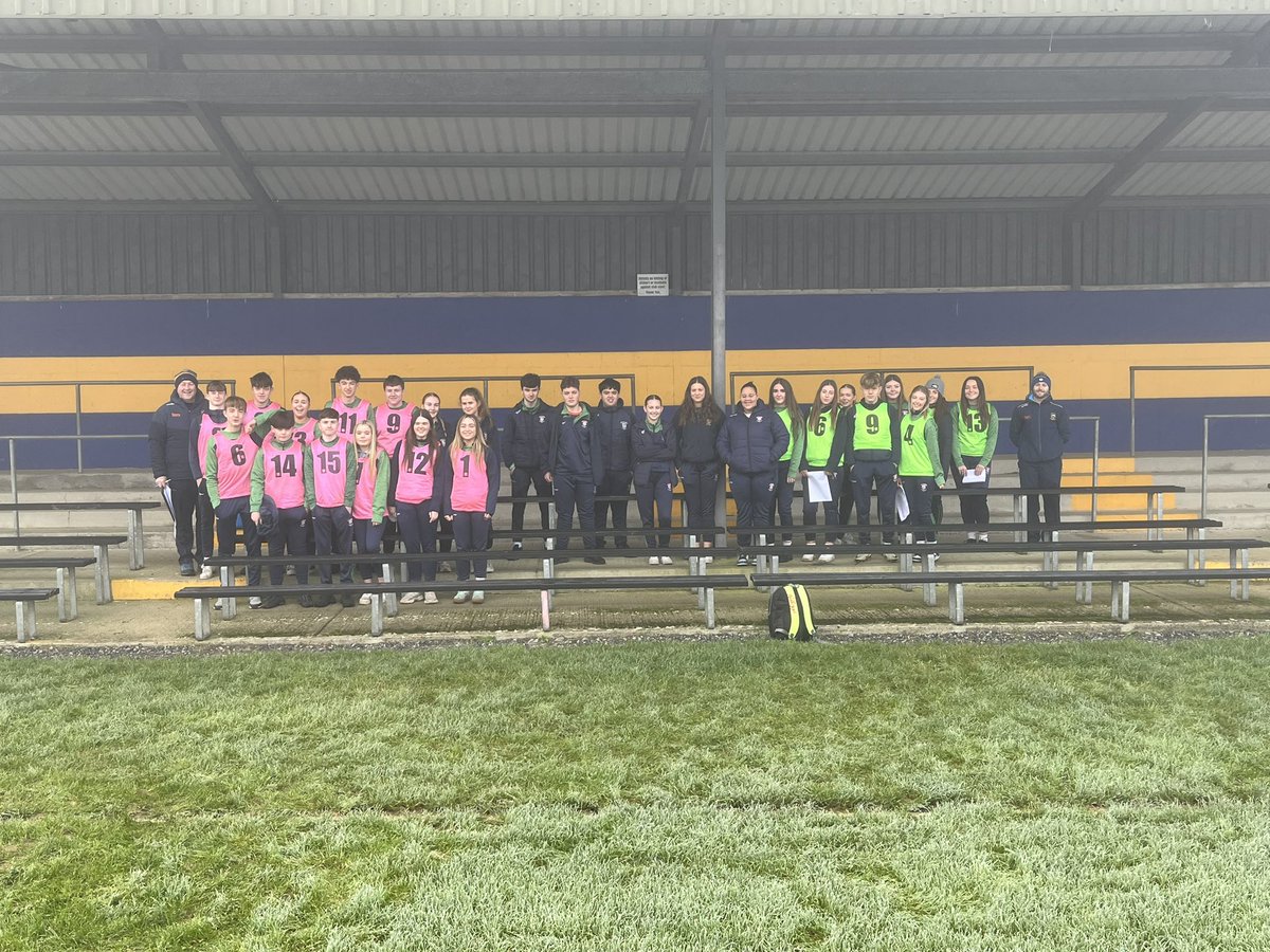 Frosty one in <a href="/KiladanganGAA/">Kiladangan GAA & Camogie</a> for <a href="/BorrisokaneCC/">Borrisokane CC</a> <a href="/gaafutureleader/">Future Leaders</a> Blitz. Great enthusiasm being shown by our TYs despite the cold conditions. Fair play to <a href="/GdaNorthTipp/">Paudie Malone GDA</a> and Pio for facilitating 👍🏻