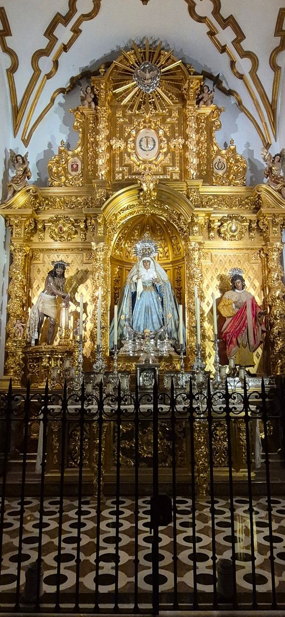 🔴 Maria Stma. de la O ataviada para la festividad de la Inmaculada Concepción, en su capilla de la parroquia de Santos Mártires Ciriaco y Paula.
