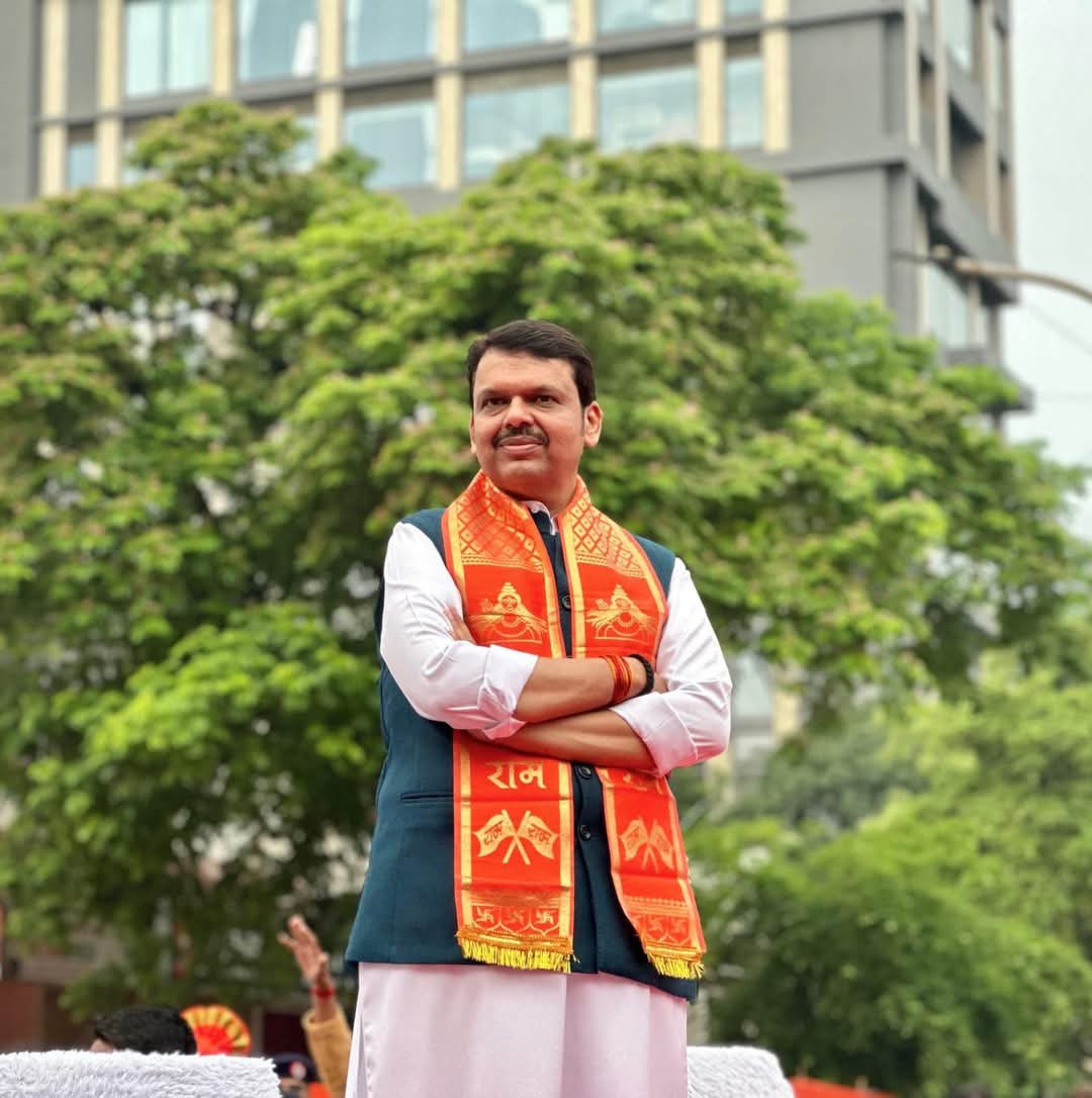 APavitrakar's tweet photo. Deva bhau ch bananaar https://t.co/1WsETyeVVv
