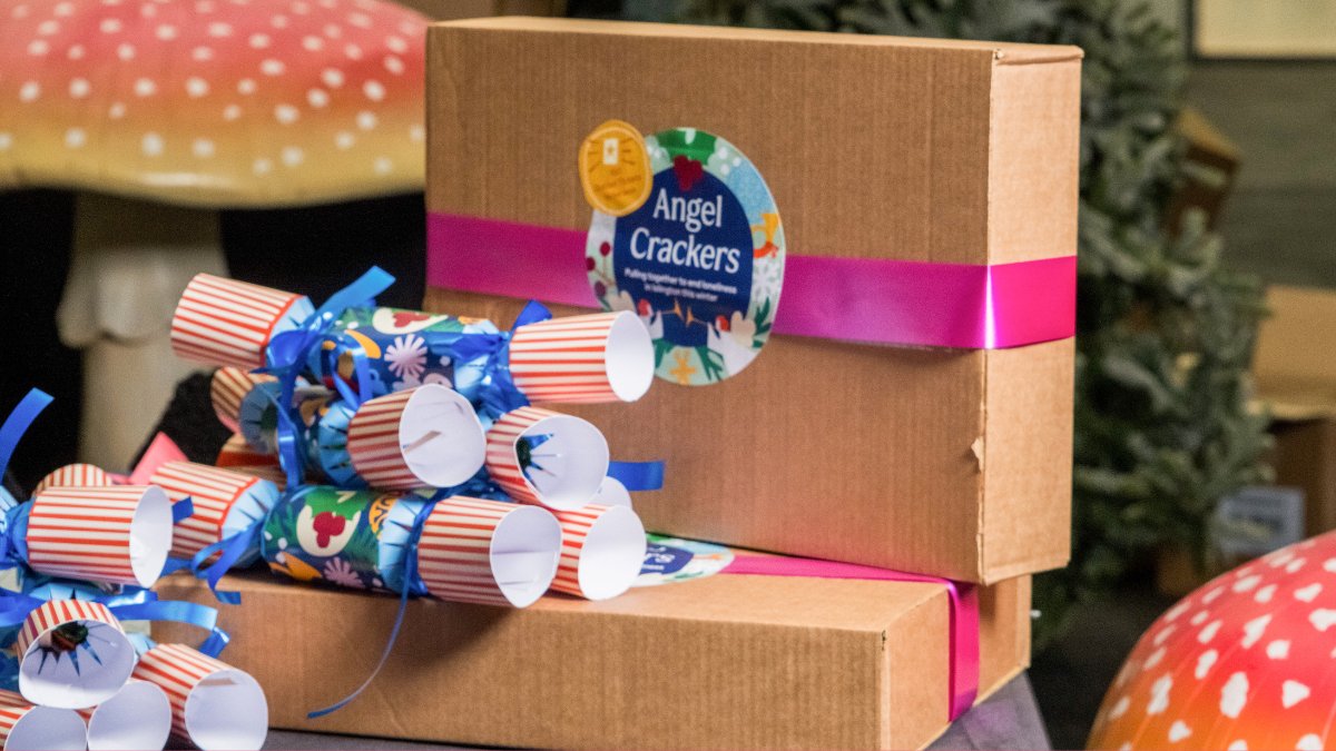 Islington Council (@islingtonbc) on Twitter photo 🎄 This year Islington Giving <a href="/isgiv/">Islington Giving</a> are selling their Angel Christmas crackers to raise funds to help tackle loneliness in the borough. To find out more about their campaign, including which local businesses are stocking the crackers, follow the link in the comments ⬇️ 🎄 This year Islington Giving <a href="/isgiv/">Islington Giving</a> are selling their Angel Christmas crackers to raise funds to help tackle loneliness in the borough. To find out more about their campaign, including which local businesses are stocking the crackers, follow the link in the comments ⬇️