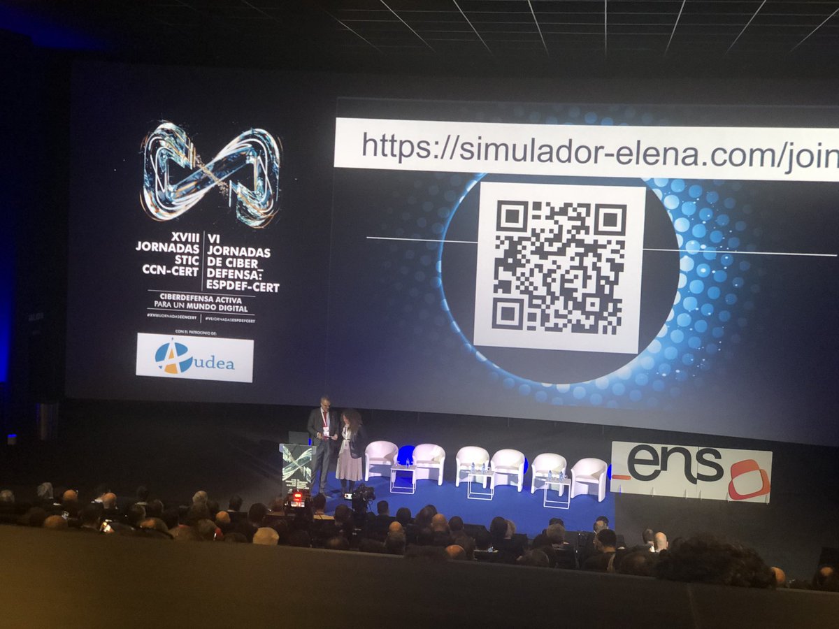 <a href="/WiktorNykiel/">Wiktor Nykiel</a> y Soraya nos enseñan en las #XVIIIJORNADASCCNCERT como funciona a través de ELena En la plataforma fe CCN #Angeles