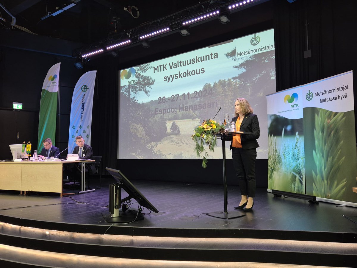 MTK:n valtuuskunnan syyskokouksessa #VälitäViljelijästä toimintamallin vakinaistaminen sai kiitosta. Huolenaiheena lomittajien saatavuus ja lomituksen toimivuus. Yhteistyö tässäkin asiassa jatkuu <a href="/MTKry/">MTK</a> <a href="/Melaviestinta/">Mela</a>