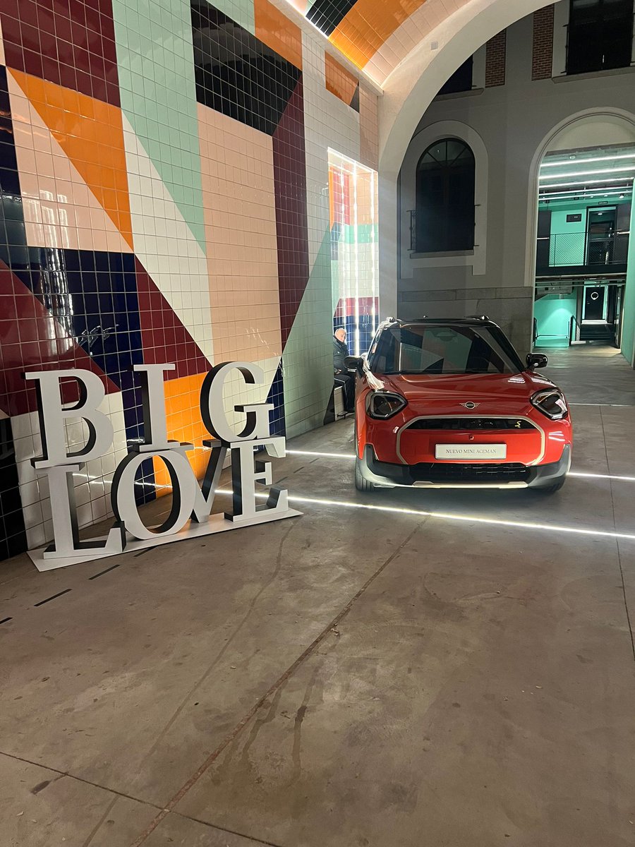 BMWGroupEspana's tweet image. Hoy presentamos a la prensa especializada el nuevo @miniespana Aceman 100% eléctrico en Madrid. 
#MiniAceman #MINI