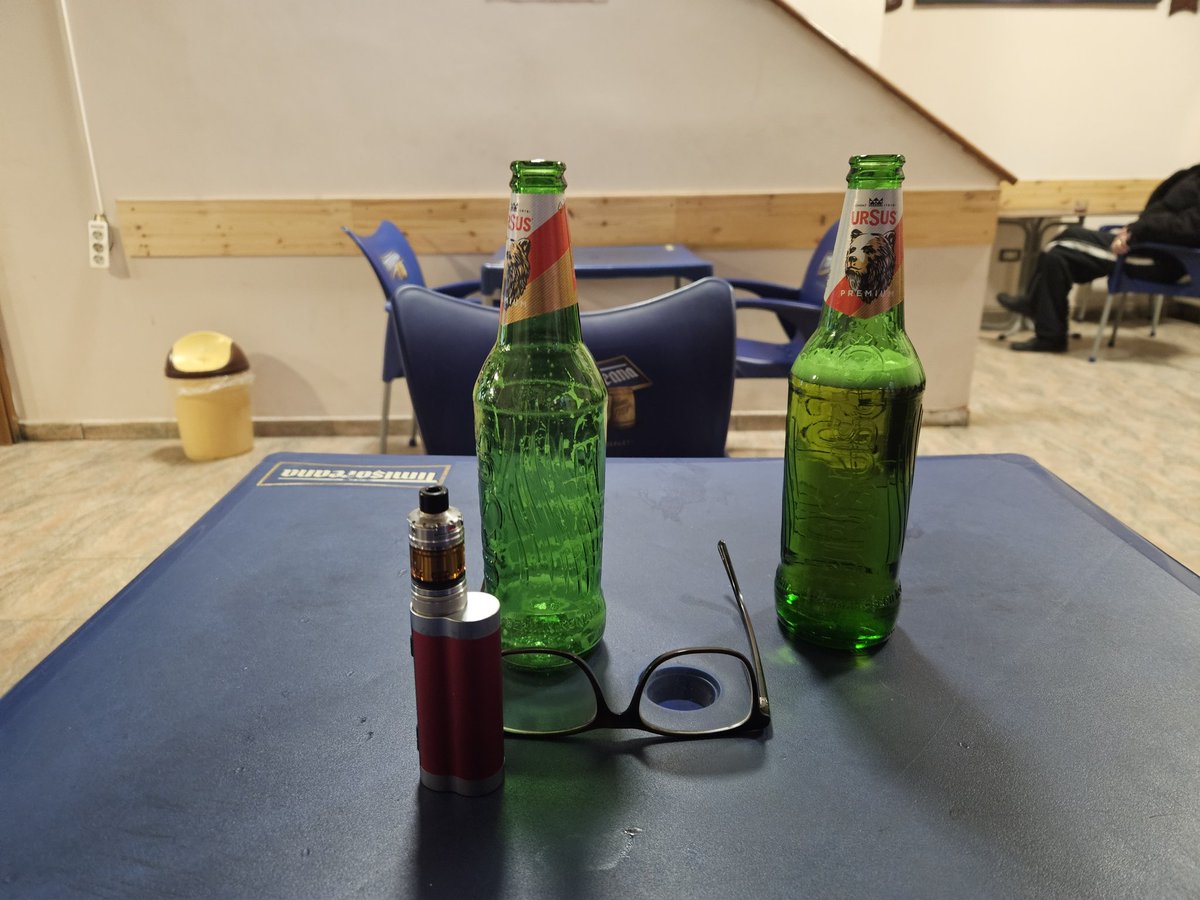 RJonTourUK's tweet image. At the local dive bar scouring booking dot com for the late winter/early spring trip.  😀

The brief Brasov to South Italy with only new places to stay and max 6 hours on the train except the night train.. 

#traveltribe #travelblogger #beeroclock