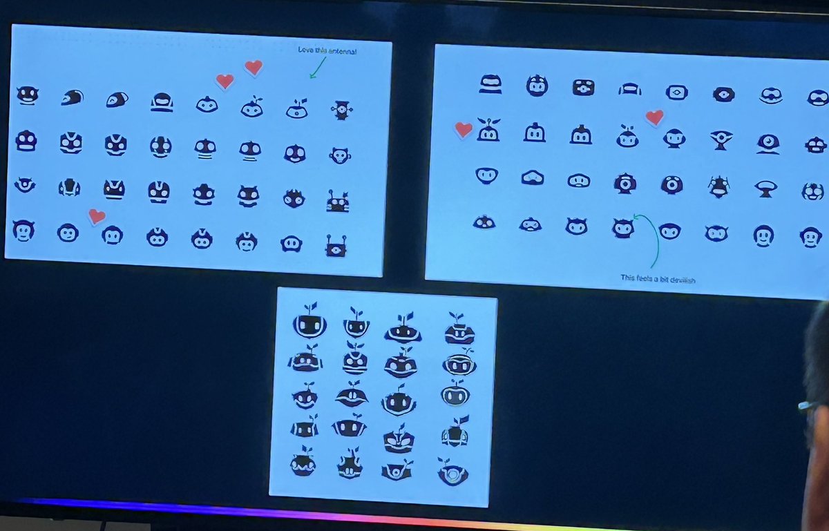 yuma_prog's tweet image. GitHub Copilotのデザイン案レアでは…キャラクターができるまでのLT面白すぎる
 #GitHubUniverseRecap