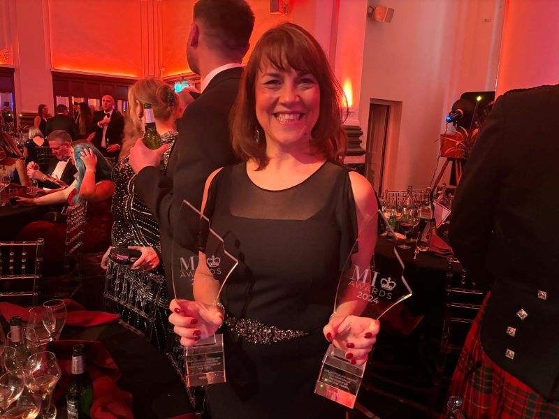 ConnectBrokrs's tweet photo. Congrats to @liz_syms & the #Connect team on a double win! Liz holds the Crystal Specialist Finance #Mortgage #Network & more2life Mortgage Distributor of the Year awards! A testament to their passion, dedication & excellence in the mortgage industry. 🙌 @MortgageChat https://t.co/AZLRtN16gR