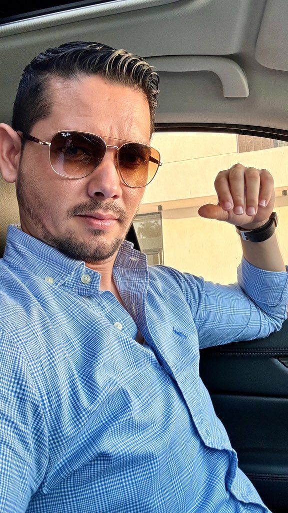 Agradecido con Dios, agradecido con Mi Madre, porque crió a un valiente, un guerrero, un vencedor, qué bonito se siente venir de la nada, desde abajo y ser tan bendecido por mi Señor.