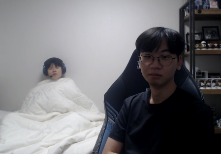 개웃김 
이게뭐야