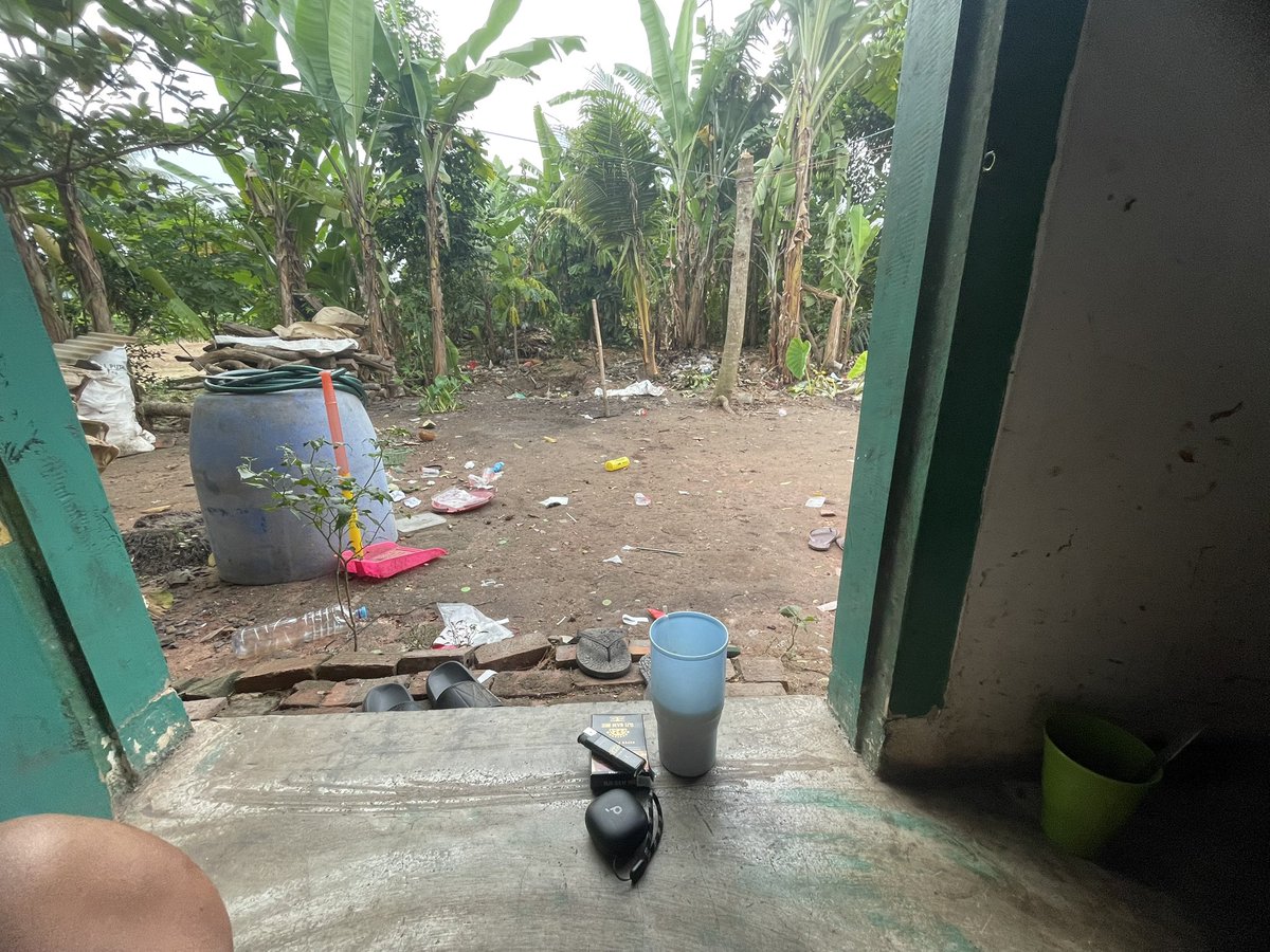 POV: bar mbojo nganggur