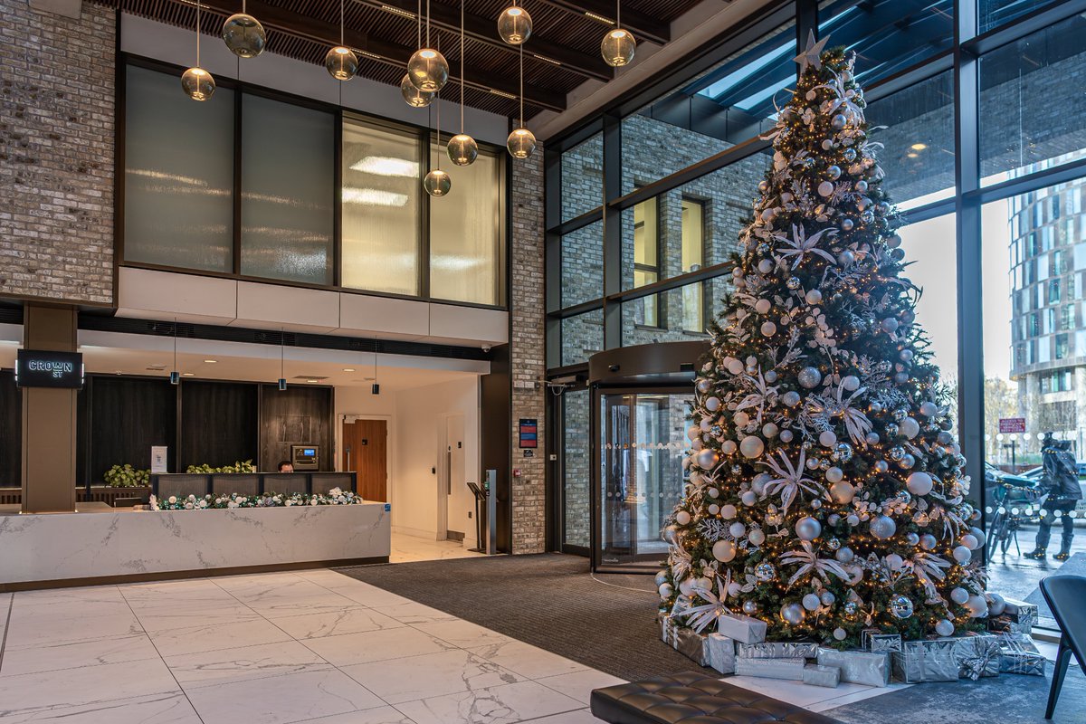 Renaker_'s tweet photo. The festive season has officially arrived at @NewJacksonMCR with the installation of Christmas trees throughout our neighbourhood! 🎄✨

#NewJackson #Renaker #Christmas #FestiveSeason #LuxuryLiving