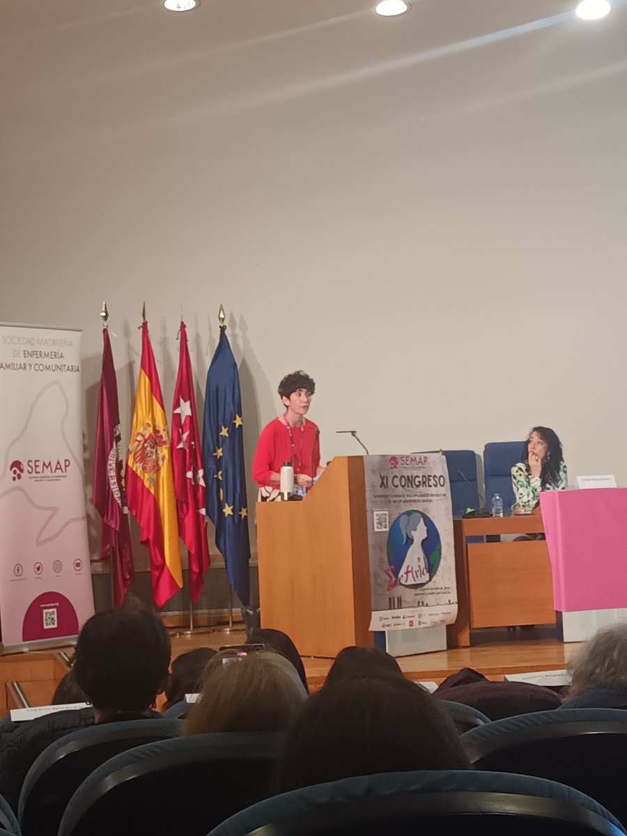 Irene Rodríguez Newey visibiliza la #equidad o no en las instituciones. Seguimos una cartera de servicios o atendemos a la gente??? #XICongresoSEMAP <a href="/semap_/">SEMAP</a>