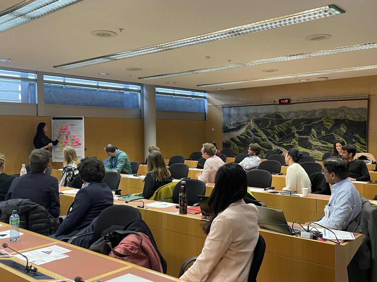 UNDPGeneva's tweet image. 🏙️The 4th Geneva Futures Talk on "Resilient Urban Futures" brought together experts from academia, international organizations, politics, and civil society to discuss innovative strategies to build #FutureReady and #ResilientCities. Let's shape sustainable urban centers together!