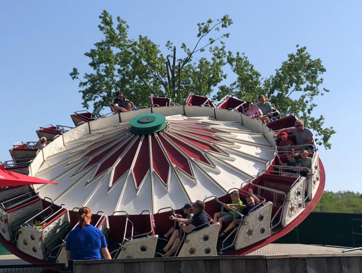 EvelienEngelage's tweet image. #november_kiek 
Een initiatief van @Tpzijl
#kermis