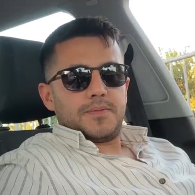 SezerYbsn1's tweet photo. #YeniProfilResmi https://t.co/rI1fzcGoAJ