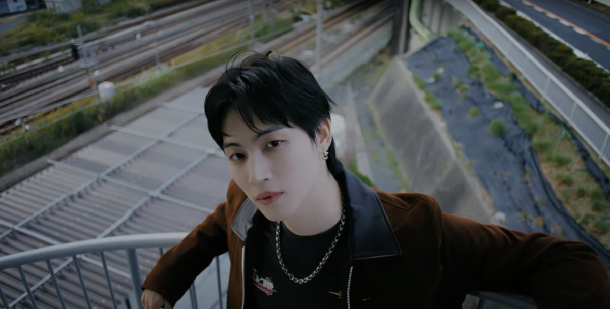 #GOT7's #JAYB is so hawt in new video for "Crash"...👏🆕📽️💥🕺🔥👑🖤💚

📽️ : youtu.be/qJTEDzqD2SE  

💿: jayb.lnk.to/roadrunner

#JAYB_Crash_발매 
#JAYBBackOnTheRoad  
<a href="/jaybnow_hr/">JAY B</a> 🆕