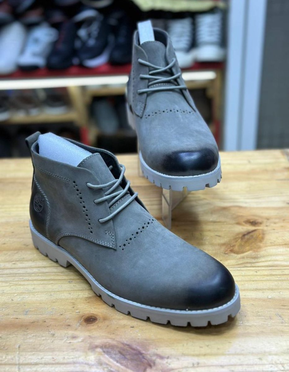 Agnesskanje's tweet image. Timberland 85k