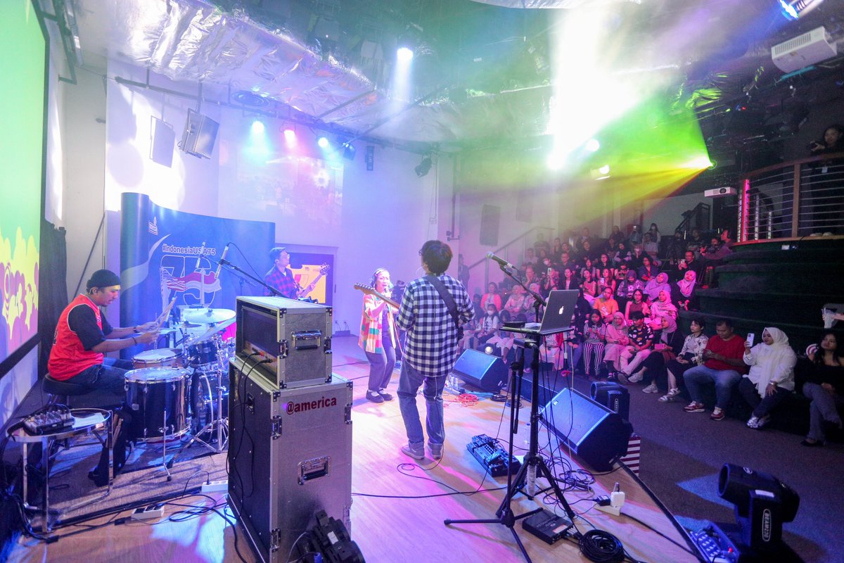 Ten2Five Band tweet media