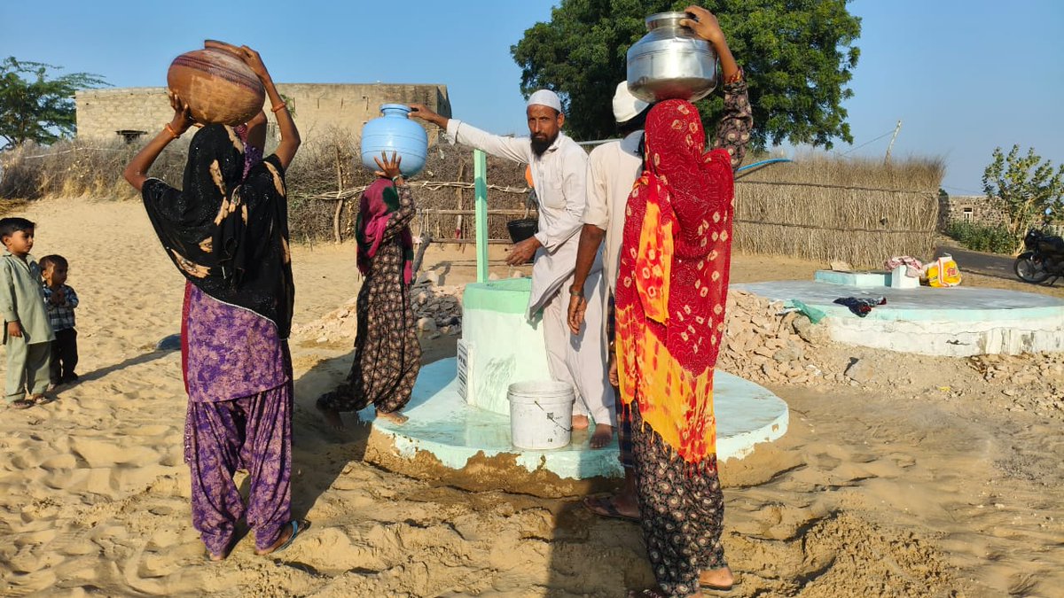 The Open Well newly dug  by the Human Welfare Trust at Khamisa ki Dhani, Barmer, Rajasthan brings clean drinking water to tens of families in the village. This seemingly small initiative will greatly improve the lives of villagers who have long struggled with water shortages.