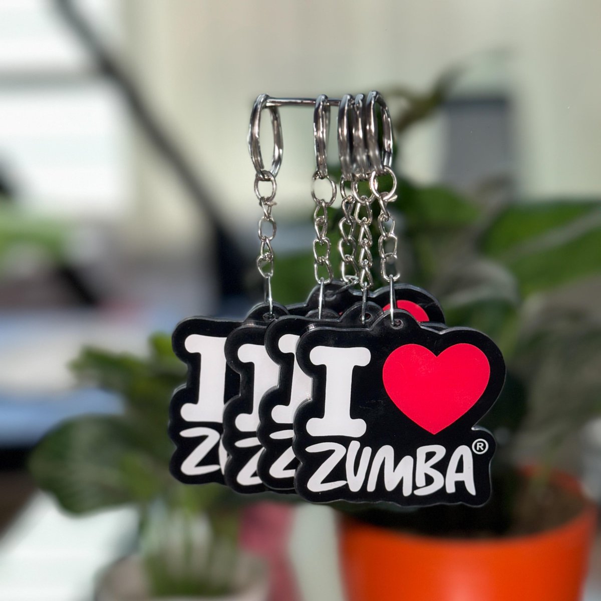 mycloudesigns's tweet image. Creative Acrylic Keychains!
Vibrant, durable, and uniquely YOU.
Add a touch of creativity to your keys, bags, or gifts with our custom designs.
DM us now to create your one-of-a-kind keychain!
#KeychainGoals #CreativeDesigns #CloudDesigns