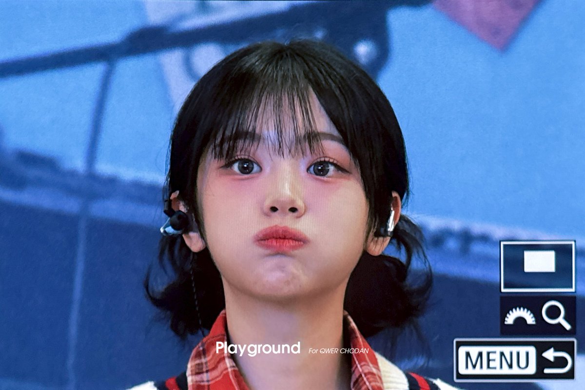 playground_1101's tweet photo. 241127 ��단 pre
#QWER #쵸단 #chodan https://t.co/GBzVPZYTrg