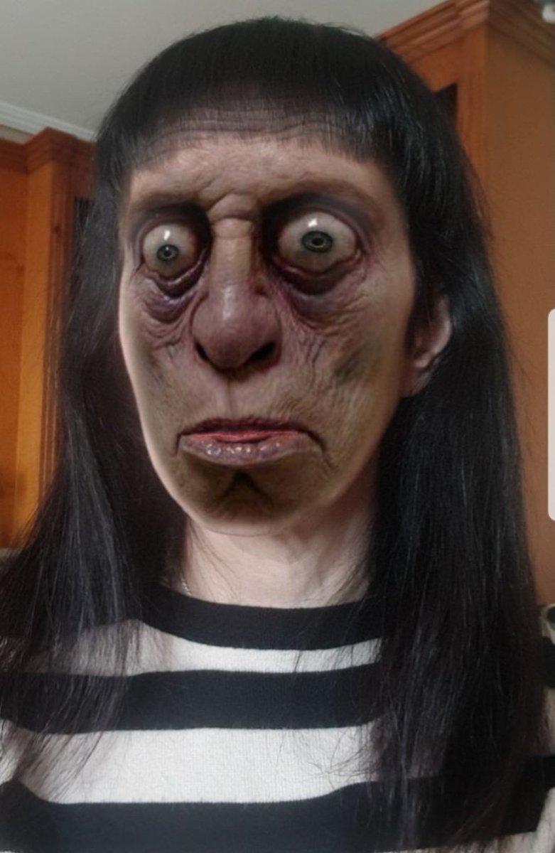 Lasiouxsie tweet media