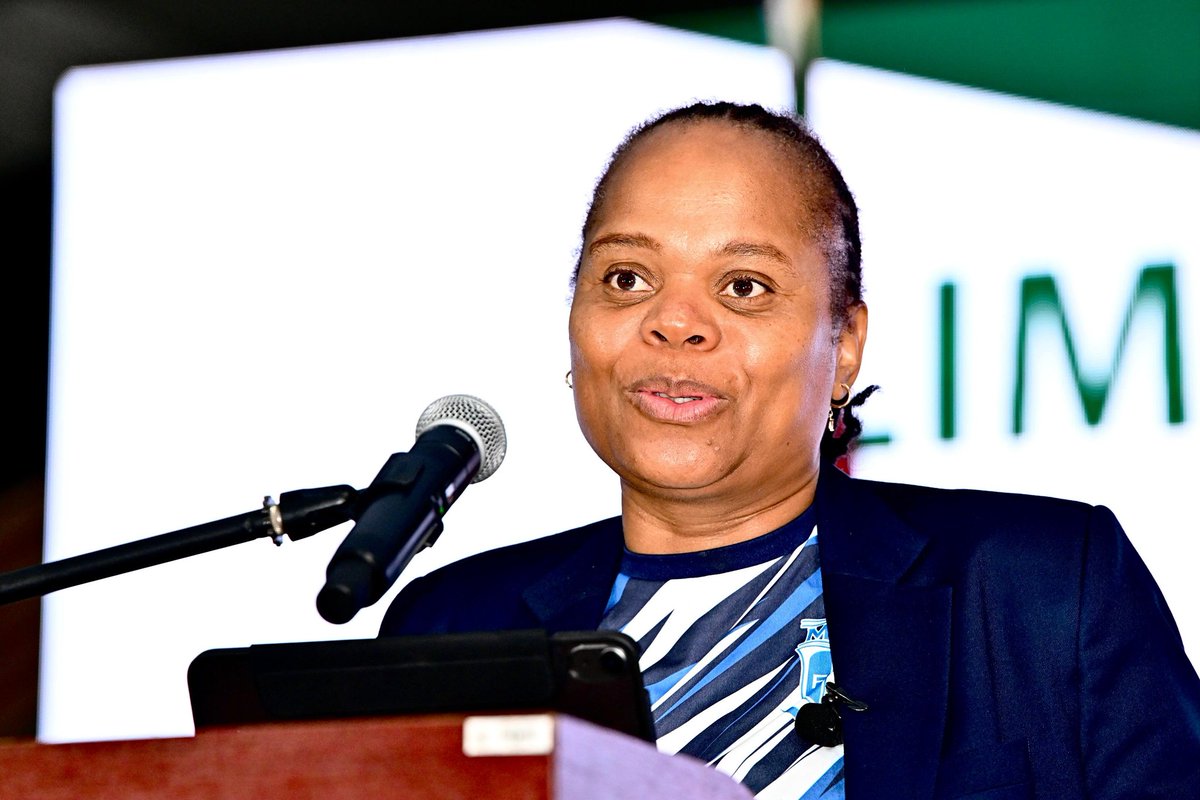 OtpLimpopo's tweet photo. Premier Dr @PhophiRamathuba emphasised the significance of skills development in Limpopo during her keynote address at the Limpopo Skills Development Conference. #SkillsConference #7thAdministration #LeaveNoOneBehind #LetsGrowLimpopoTogether https://t.co/73p8iTrxNn