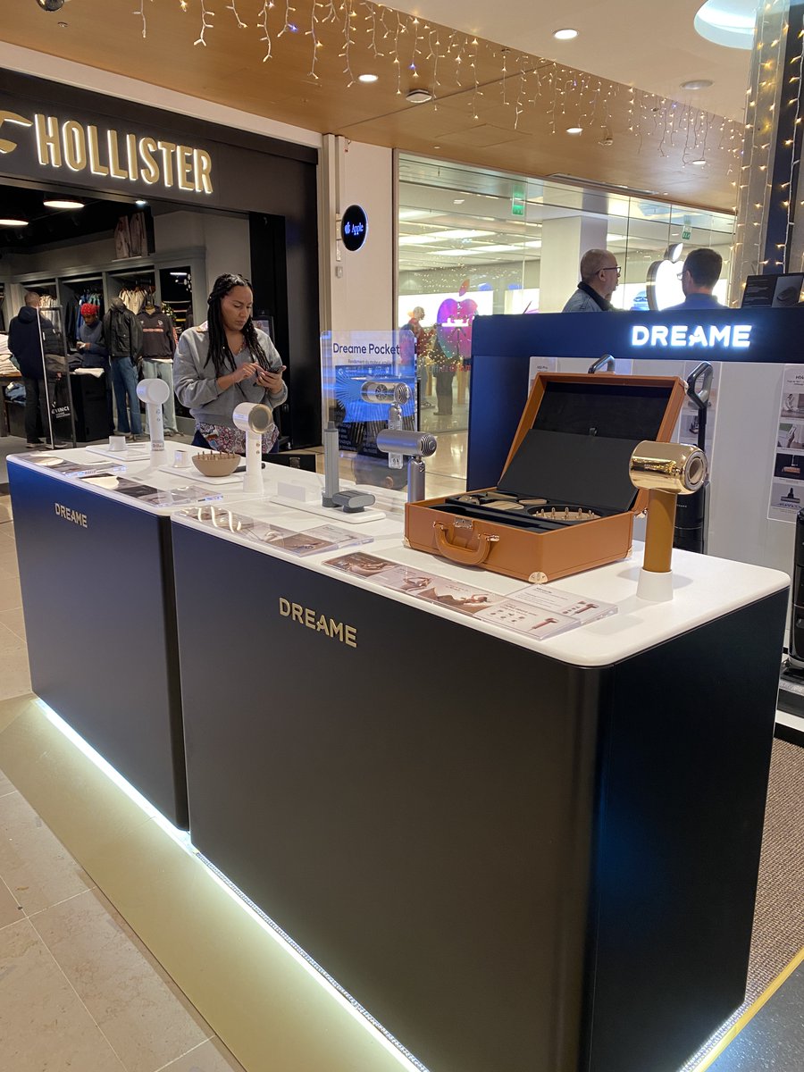 IsiGlobal's tweet image. Excited to unveil @DreameGlobal 's Paris pop-up! Showcasing smart home innovation with testing zones for vacuums &amp;amp; hair dryers.
#RetailDesign #PopUpShop #SmartHomeInnovation #Dreame #Paris