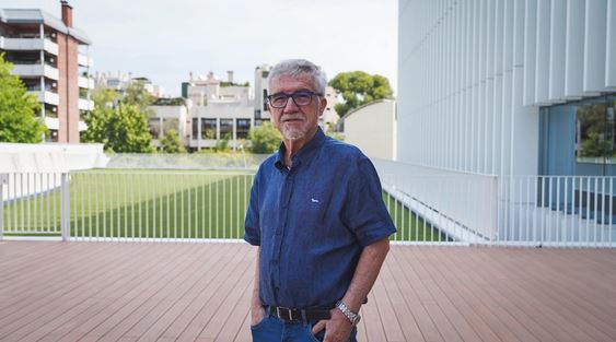 BSC_CNS's tweet photo. Mateo Valero sobre #DARE, el nou projecte per desenvolupar #xips d'alt rendiment:
"Tenim una il·lusió molt gran per tal que #MareNostrum6 els utilitzi. Per això és tan important aquest projecte per a nosaltres, perquè és una passa preliminar ja que, si els xips surten bé, d'aquí a 2 anys els puguem tornar a revisar i millorar, fer una volta més i poder-los incorporar al nostre supercomputador. Això seria un gran esdeveniment a escala europea"
🗞Via @diariARA ✍ @gemmggranger
➡ https://t.co/2Wjy7AeCqf
⚡Tema de portada d'avui al #DiariAra