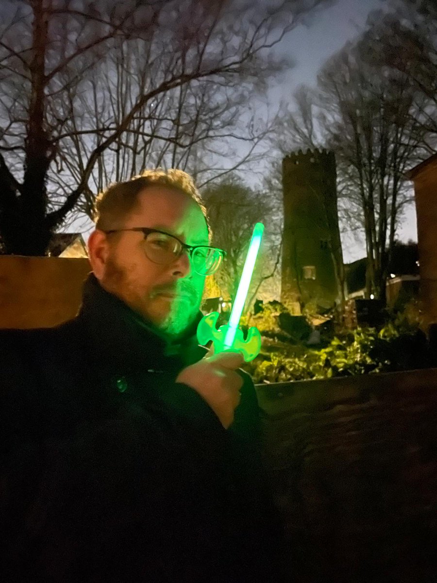 Regular Frog tweet media