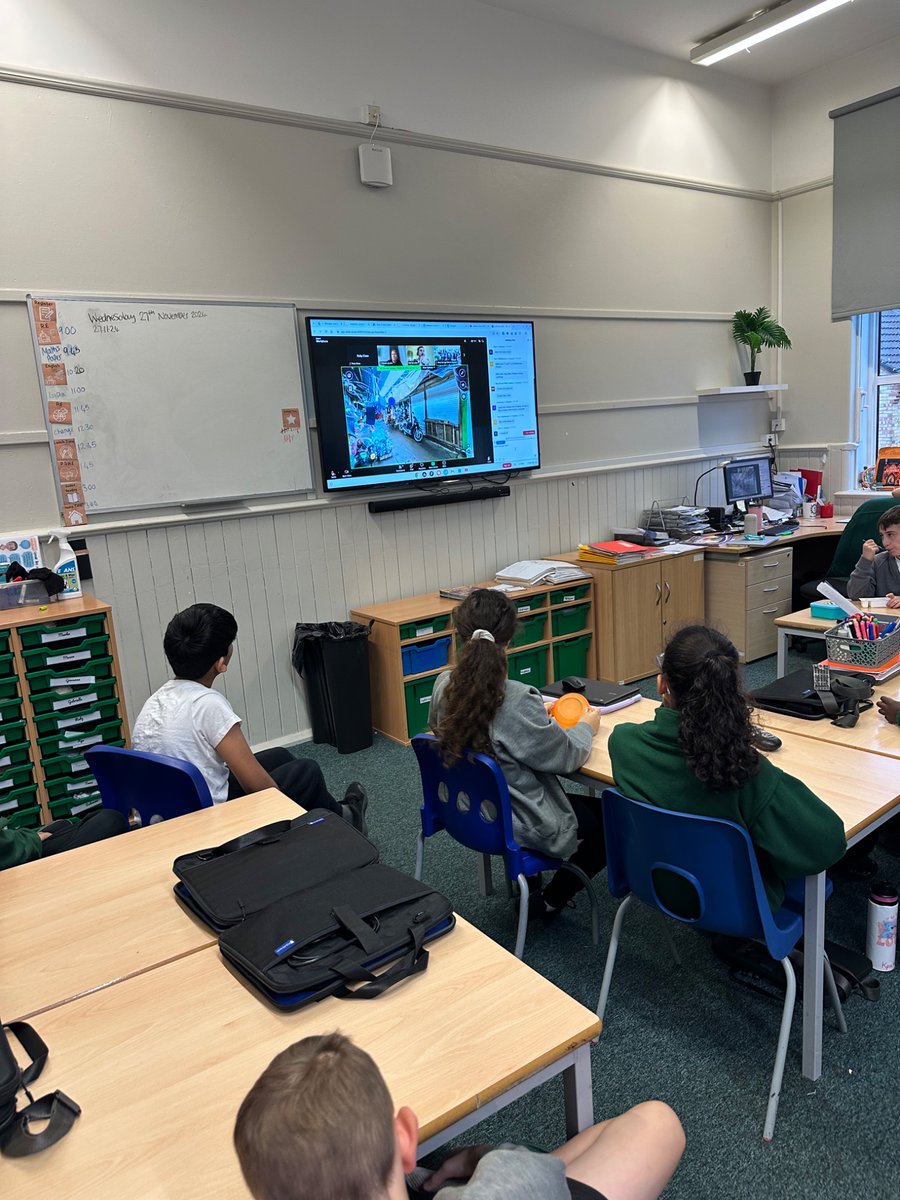 Ruby Class are enjoying watching the <a href="/LyftaEd/">Lyfta Education</a> session this morning, learning about disabilities. #WeAreLeo